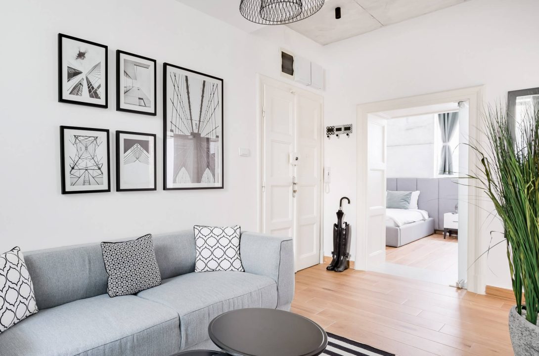 Charming suite at Molerova 9 in Vračar - living room, two bedrooms, fully equipped kitchen, two bathrooms, private secure parking. HostGost Selected Suites in Belgrade.